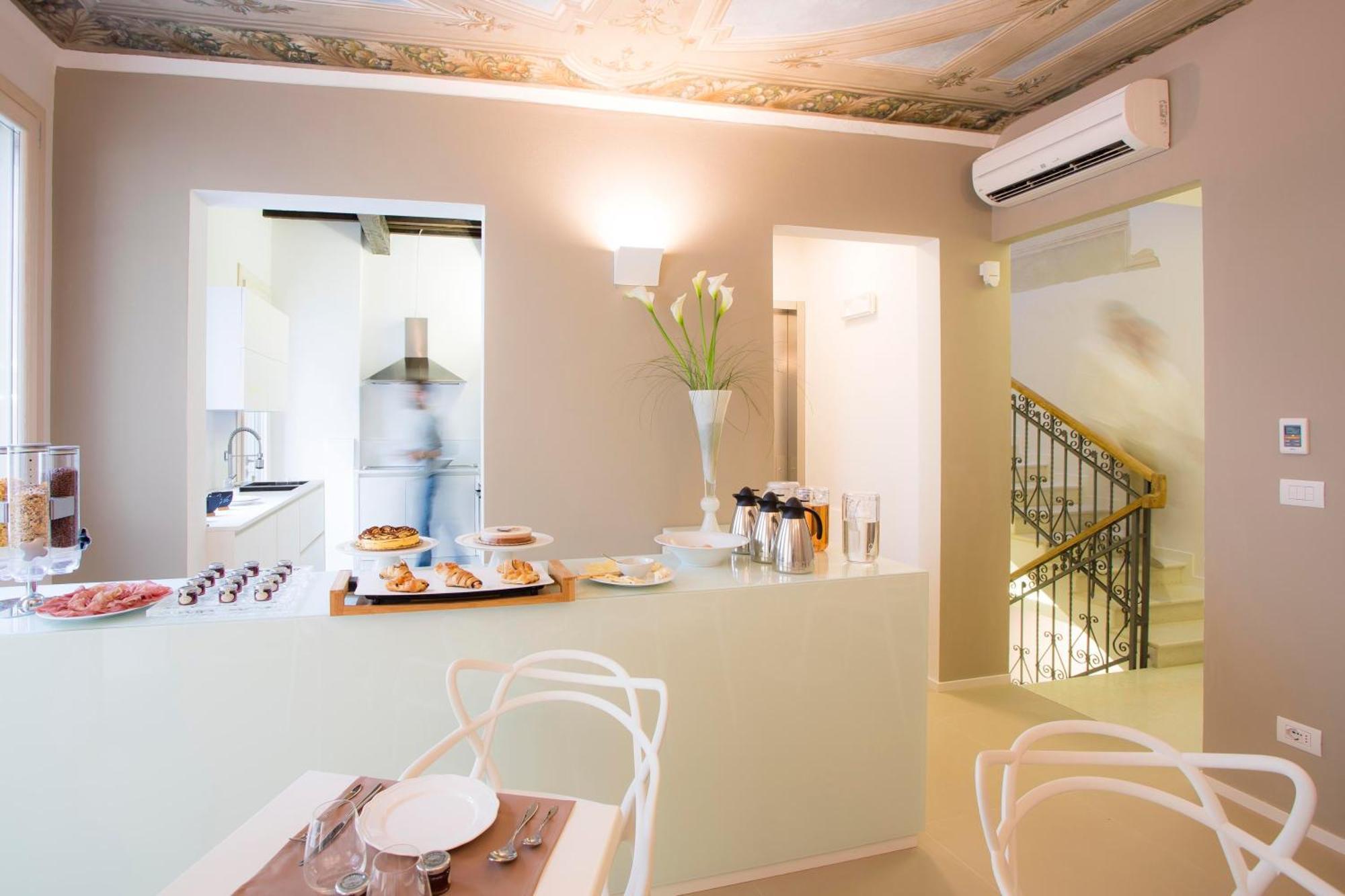 פררה Borgoleoni 18 - Room And Breakfast מראה חיצוני תמונה