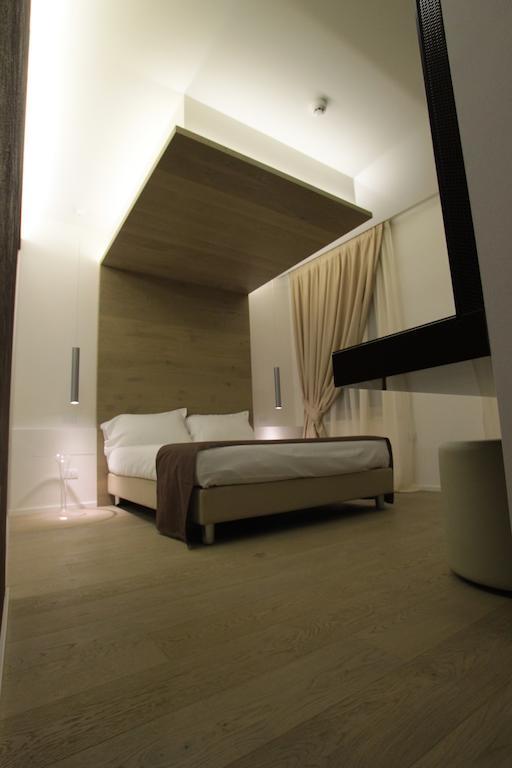 פררה Borgoleoni 18 - Room And Breakfast מראה חיצוני תמונה